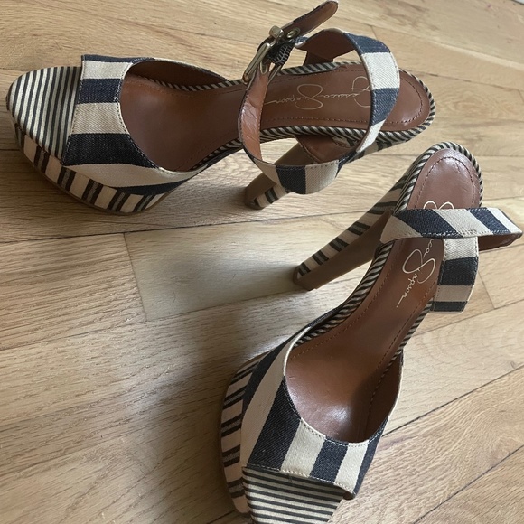 Jessica Simpson Black and Cream Striped Heels - Picture 1 of 4
